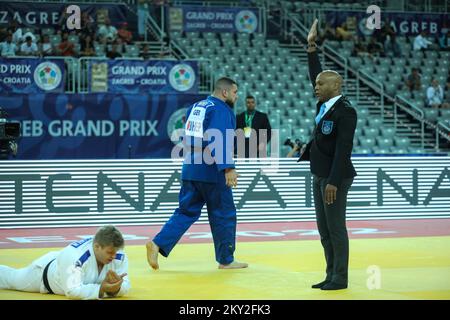 Erik Abramov von Deutschland kämpft gegen Martti Puumalainen von Finnland um Bronze in der Kategorie der Männer über 100 kg während der IJF World Tour Zagreb Grand Prix, die am 17. Juli 2022 in der Zagreb Arena in Zagreb, Kroatien, stattfindet. Foto: Zeljko Hladika/PIXSELL Stockfoto