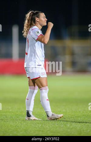 KARLOVAC, SEPTEMBER 02: Ramona Bachmann aus der Schweiz feiert nach einem Treffer beim Qualifikationsspiel zur FIFA Women's World Cup 2023 zwischen Kroatien und der Schweiz im Branko Cavlovic-Cavlek Stadion am 2. September 2022 in Karlovac, Kroatien. Foto: Matija Habljak/PIXSEL Stockfoto