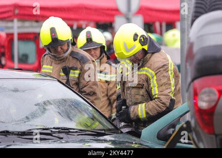 County Exercises of Civil Protection Forces 'Samobor 2022' in Samobor, Kroatien, am 17. September 17, 2022 Foto: Tomislav Miletic/PIXSELL Stockfoto