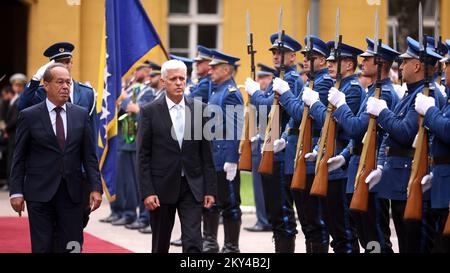 Der bulgarische Verteidigungsminister Dimitr Stoyan reiste am 26. September 2022 zu einem offiziellen Besuch nach Bosnien und Herzegowina in Sarajewo (Bosnien und Herzegowina). Foto: Armin Durgut/PIXSELL Stockfoto