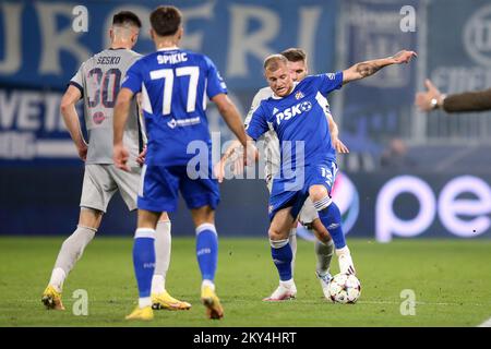 SALZBURG, ÖSTERREICH - 05. OKTOBER: Petar Bockaj von GNK Dinamo Zagreb im Einsatz beim UEFA Champions League-Spiel der Gruppe E zwischen dem FC Salzburg und Dinamo Zagreb in der Fußball-Arena Salzburg am 5. Oktober 2022 in Salzburg, Österreich. Foto: Matija Habljak/Pixsell Stockfoto