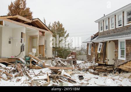 Hurrikanschäden in Mantoloking. Hurrikan Sandy Aus New Jersey. Fotos zu Katastrophen- und Notfallmanagementprogrammen, Aktivitäten und Beamten Stockfoto