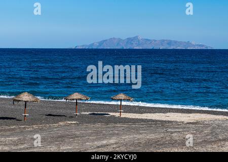 Kamari Beach, Kamari, Santorin, Griechenland Stockfoto