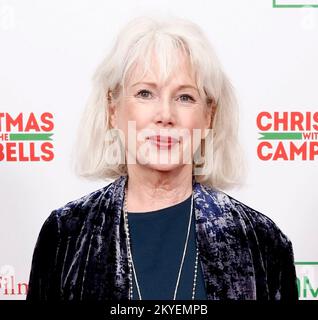 Los Angeles, USA. 30.. November 2022. Los Angeles, Kalifornien, - 29. November 2022: Julia Duffy kommt zur Filmpremiere „Christmas with the Campbells“ bei der Edition West Hollywood Credit: Ovidiu Hrubaru/Alamy Live News Stockfoto