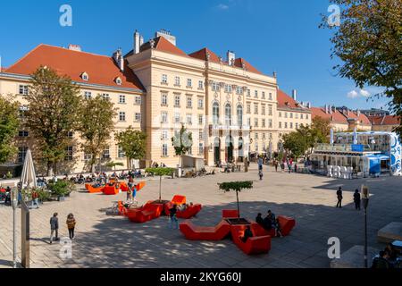 Wien, Österreich - 22. September 2022: Blick auf das Museumsviertel in der Wiener Innenstadt Stockfoto