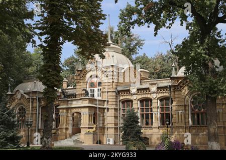 Residenz Romanow (jetzt Außenministerium), Sayilgokh Street, Central Tashkent, Provinz Taschkent, Usbekistan, Zentralasien Stockfoto