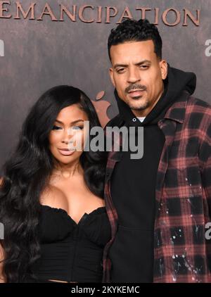 Los Angeles, Kalifornien, USA 30.. November 2022 Anansa Sims und Matt Barnes nehmen am 30. November 2022 im Regency Village Theatre in Los Angeles, Kalifornien, USA, an der „Emancipation“ von Apple Original Films Teil. Foto: Barry King/Alamy Live News Stockfoto