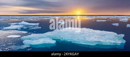 Darstellung des Eisbergs in Polarregionen Stockfoto