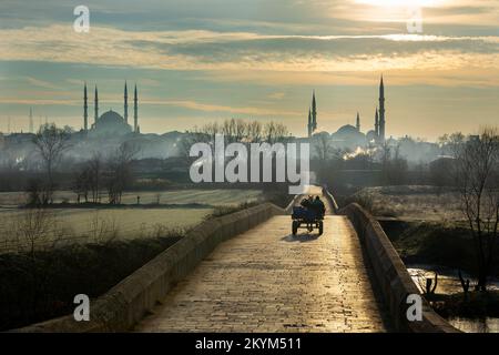 uc serefeli Moschee und selimiye Moschee verflochten Stockfoto