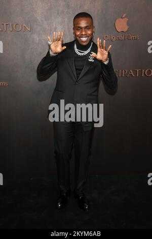 Los Angeles, Ca. 30.. November 2022. DaBaby auf der Apple Film Premiere of Emancipation im Regency Village Theater in Los Angeles, Kalifornien, am 30. November 2022. Kredit: Faye Sadou/Media Punch/Alamy Live News Stockfoto