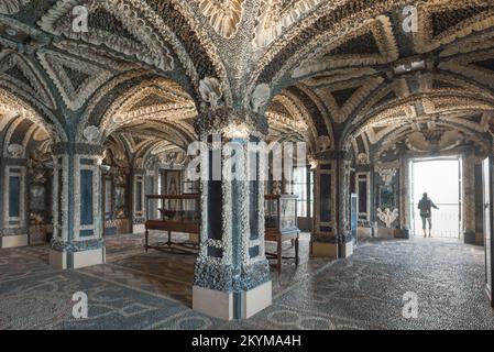 Palazzo Borromeo, Blick auf die Fünfte Grotte - der größte der berühmten Grottenräume im Palazzo Borromeo, Isola Bella, Piemont, Italien Stockfoto