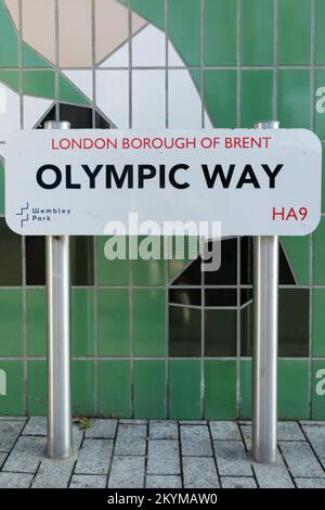 Olympic Way Straßenschild, Wembley Park, London Borough of Brent, England, Großbritannien. Foto: Amanda Rose/Alamy Stockfoto