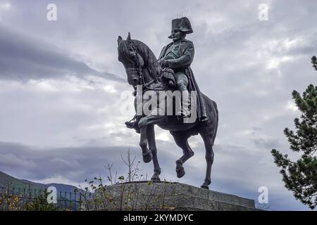 Große Bronzestatue von Napoleon Bonaparte auf dem Pferd, Stockfoto