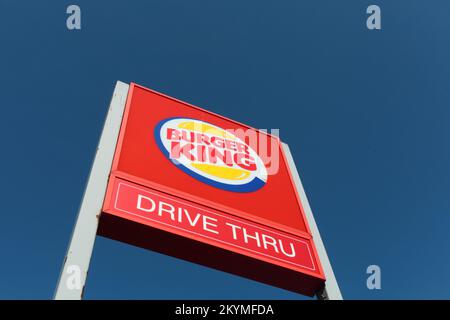 Travelodge & Burger King, B5013, Western Springs Road, Rugeley, WS15 2As Stockfoto