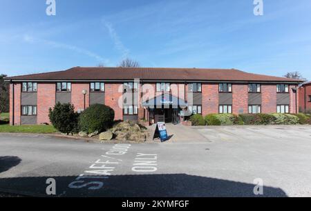 Travelodge & Burger King, B5013, Western Springs Road, Rugeley, WS15 2As Stockfoto