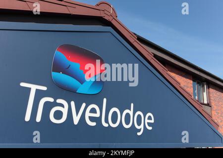 Travelodge & Burger King, B5013, Western Springs Road, Rugeley, WS15 2As Stockfoto