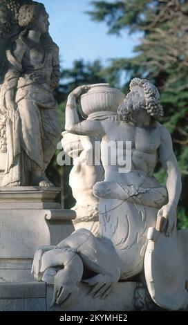 FUENTE DE LOS TRITONES - S XVII - FUENTE BARROCA SITUADA EN LOS JARDINES DEL CAMPO DEL MORO - DETALLE. LAGE: PALACIO REAL-JARDINES. MADRID. SPANIEN. Stockfoto