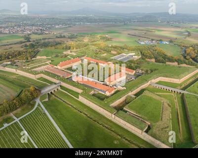 Die Festung in der Stadt Tereszin in der Tschechischen Republik aus der Vogelperspektive Stockfoto