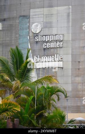 Einkaufszentrum „el muelle“-Schild vor dem Zentrum in der Region La Isleta von Las Palmas, Gran Canaria Stockfoto