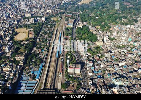 Chittagong, Bangladesch - 25. November 2022: Chittagong ist nach Dhaka die zweitgrößte Stadt in Bangladesch. Es beherbergt den geschäftigsten Seehafen in der Bay o Stockfoto