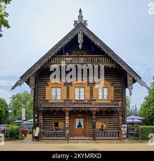 Typisches Bauwerk der russischen Kolonie Alexandrowka in Potsdam, Brandenburg. Stockfoto