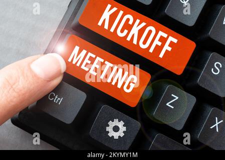 Schreiben mit Text Kickoff Meeting. Geschäftsübersicht Sonderdiskussion über die mit dem Projekt verbundenen Rechtvorschriften Stockfoto