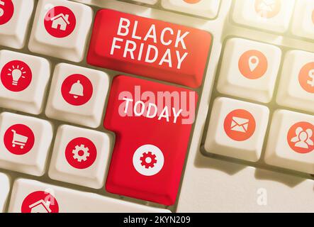 Schild mit der Aufschrift „Black Friday“. Geschäftskonzept am Tag nach dem US-Feiertag der Thanksgiving-Shopping-Saison Stockfoto