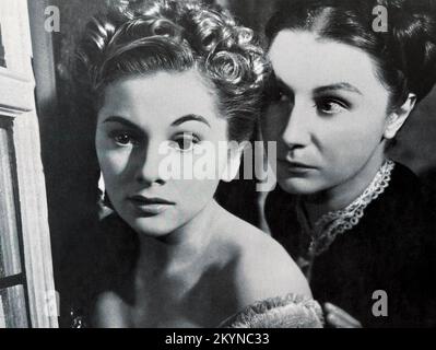 REBECCA 1940 United Artists Film mit Judith Anderson auf der rechten Seite und Joan Fontaine, Regie Alfred Hitchcock Stockfoto