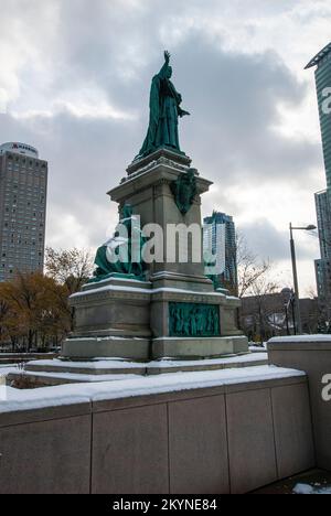 Statue von Bischof Ignace Bourget in der Basilique Cathédrale Marie-reine-du-Monde in Montreal, Quebec, Kanada Stockfoto