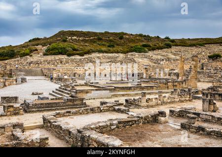 Antike Stadt Kameiros auf der griechischen Insel Rhodos im Dodekanisos Archipel. Altes Kamiros, archäologische Stätte. Archäologische Stätte alten K Stockfoto