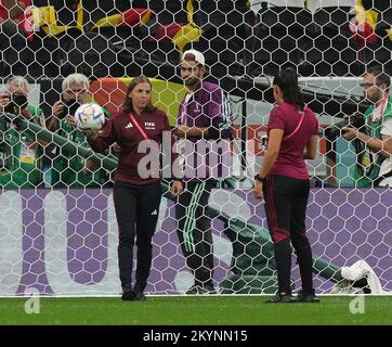 1.. Dezember 2022, Al Bayt Stadium, Doha, QAT, Fußballweltmeisterschaft FIFA 2022, Gruppe E, Costa Rica gegen Deutschland, im Bilderrichter Stephanie Frappart (Frankreich) Stockfoto
