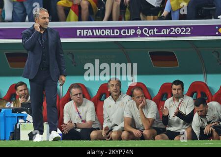 1.. Dezember 2022; Al Bayt Stadium, Al Khor, Katar; FIFA Fußball-Weltmeisterschaft, Costa Rica gegen Deutschland; Trainer Hans-Dieter Flick aus Deutschland Stockfoto