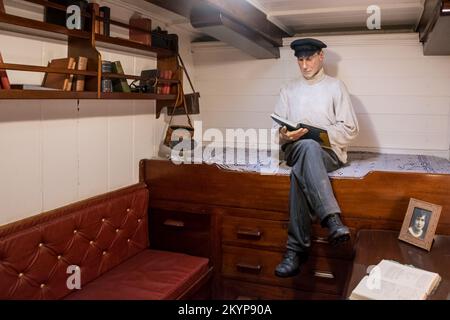 Offizierskabine auf RSS Discovery, das Schiff, mit dem Captain Robert Scott in die Antarktis reiste. Jetzt im Trockendock in Dundee als Touristenattraktion. Stockfoto