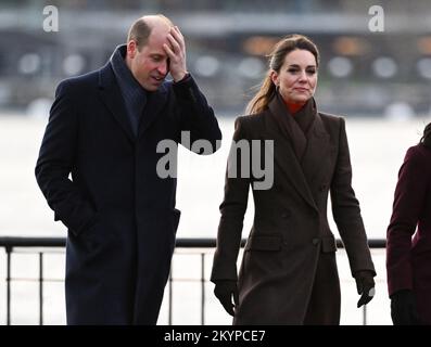 30.. November 2022. Boston, USA. Der Prinz und die Prinzessin von Wales besuchen Ost-Boston, um die sich wandelnde Küste von BostonÕs zu sehen, während die Stadt mit steigendem Meeresspiegel konfrontiert ist. Im Piers Park erforschten der Prinz und die Prinzessin die Vergangenheit, Gegenwart und Zukunft der Uferpromenade von BostonÕs. Kredit: Doug Peters/EMPICS/Alamy Live News Stockfoto