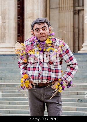 Mr. Bean Statue vor der St Paul's Cathedral, London, England, Großbritannien Stockfoto