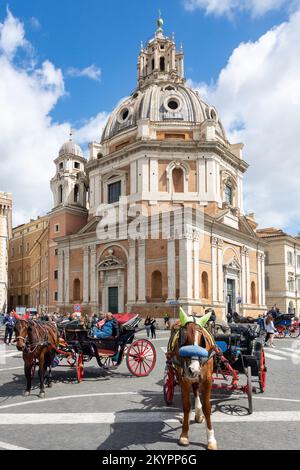 Pferdekutschen von Victor Emmanuel II Monument, Piazza Venezia, Rom (Rom), Latium, Italien Stockfoto