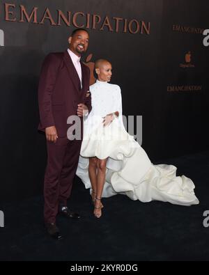 30. November 2022 – Los Angeles, Kalifornien – will Smith und Jada Pinkett Smith. Apple Original Films ''Emancipation'' Los Angeles Premiere im Regency Village Theatre. Stockfoto