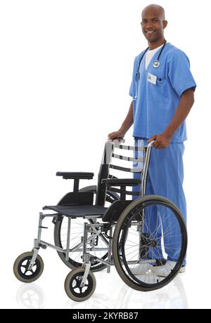 Ich muss pressen. Das Bild eines jungen männlichen Arztes, der einen Rollstuhl schiebt. Stockfoto