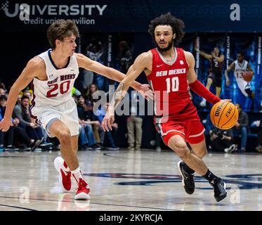November 30 2022 Moraga, CA USA New Mexico Guard Jaelen House (10) fährt während des NCAA Männer Basketballspiels zwischen New Mexico Lobos und den Saint Mary's Gaels zum Korb. New Mexico besiegte Saint Mary's 69-65 im University Credit Union Pavilion Moraga Calif Thurman James/CSM Stockfoto