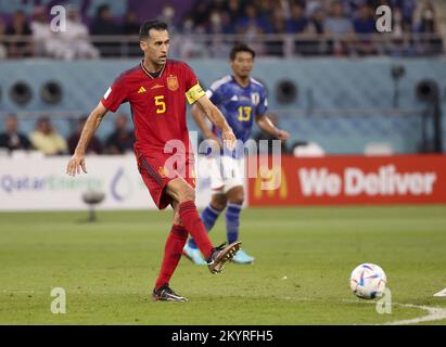AR-Rayyan, Katar – 01./12./2022., Sergio Busquets von Spanien während der FIFA-Weltmeisterschaft 2022, Fußballspiel der Gruppe E zwischen Japan und Spanien am 1. Dezember 2022 im Khalifa International Stadium in Ar-Rayyan, Katar – Foto: Jean Catuffe/DPPI/LiveMedia Stockfoto
