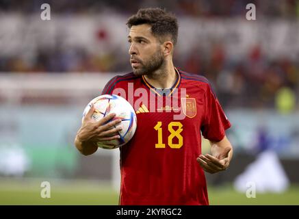 AR-Rayyan, Katar - 01./12./2022, Jordi Alba von Spanien während der FIFA-Weltmeisterschaft 2022, Gruppe E-Fußballspiel zwischen Japan und Spanien am 1. Dezember 2022 im Khalifa International Stadium in Ar-Rayyan, Katar - Foto: Jean Catuffe/DPPI/LiveMedia Stockfoto