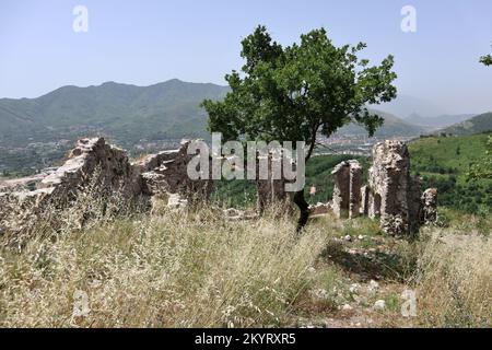 Mercato San Severino - Scorcio dei ruderi della seconda cinta muraria del Castello Sanseverino Stockfoto