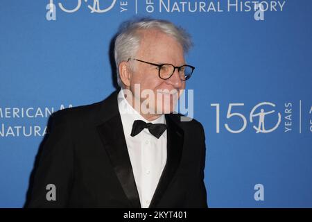 New York City, Usa. 01.. Dezember 2022. Steve Martin auf der 2022 Museum Gala des American Museum of Natural History am 01. Dezember 2022 in New York City. (Foto: John Nacion/NurPhoto) Kredit: NurPhoto/Alamy Live News Stockfoto