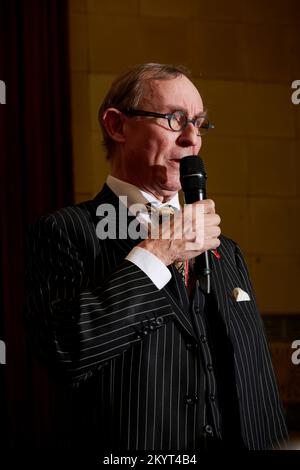 EIN Wilson beim Oldie lit Lunch 15-11-22 Neil Spence Photography; der Liberale Club; Stockfoto