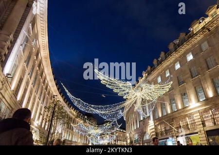 Regent Street - Weihnachtsbeleuchtung 2022 Stockfoto