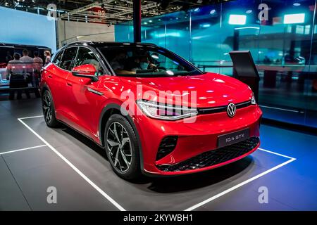 Das vollelektrische SUV-Coupé Volkswagen ID.4 GTX wurde auf der IAA Mobility 2021 in München am 6. September 2021 vorgestellt. Stockfoto