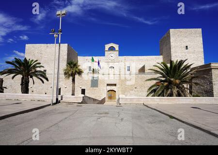 Vorderansicht von Schloss Trani, Trani, Apulien, Italien Stockfoto