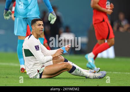 Cristiano Ronaldo beim FIFA-Weltmeisterschaftsspiel Katar 2022 Gruppe H zwischen der Republik Korea und Portugal am 02. Dezember 2022 im Education City Stadium in Al Rayyan, Katar. (Foto: Pawel Andrachiewicz/PressFocus/Sipa USA) Stockfoto