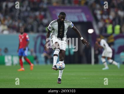 1.. Dezember 2022; Al Bayt Stadium, Al Khor, Katar; FIFA Fußball-Weltmeisterschaft, Costa Rica gegen Deutschland; Antonio Ruidiger aus Deutschland Stockfoto