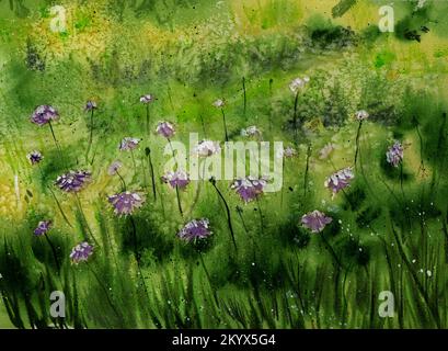 Wildblumen auf einer grünen Wiese. Lose Aquarellfarbe nass in nass. Stockfoto